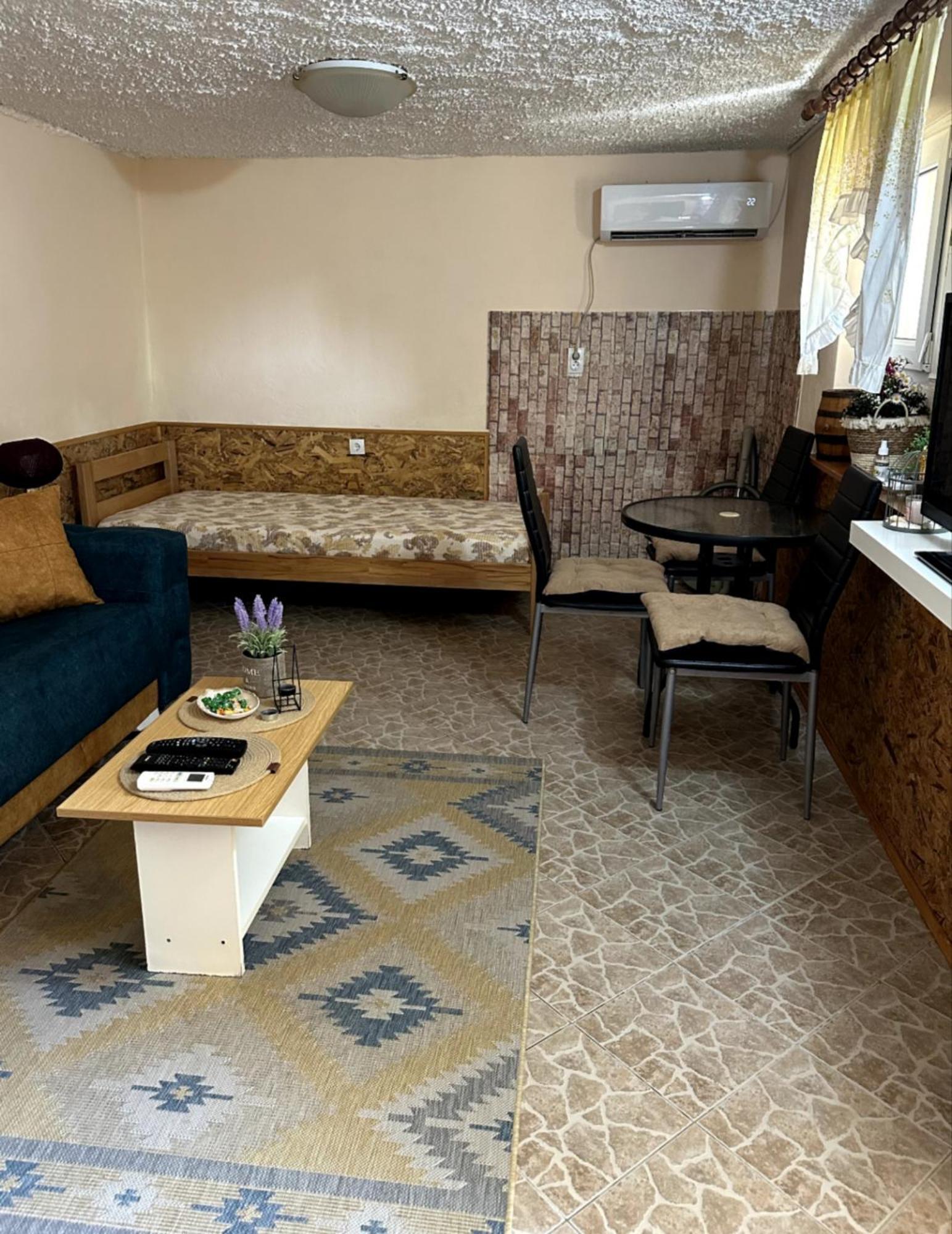 Ninic Family Apartments Tivat Exterior foto